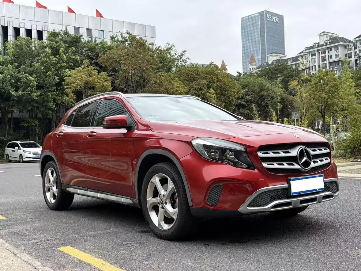 Mercedes-Benz Mercedes-Benz GLA GLA 200 dynamic type