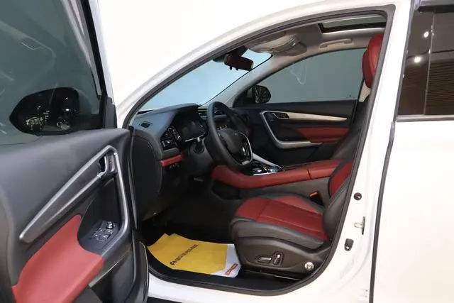 Dongfeng Fengshen Dongfeng Fengshen AX7 PRO 1.6T Automatic Glory Edition