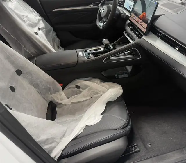 Geely Xingrui 1.5T Dongfang Yao*Rocker Version