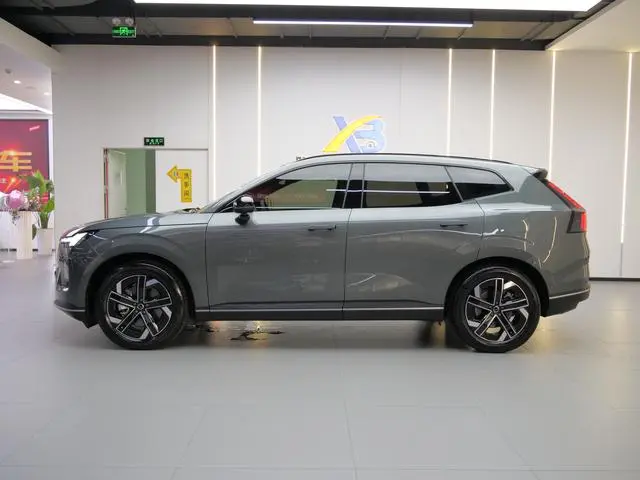 Volvo Volvo XC70 Two-wheel drive long battery life Core