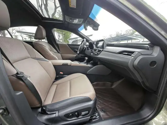 Lexus Lexus ES 200 Excellent Edition