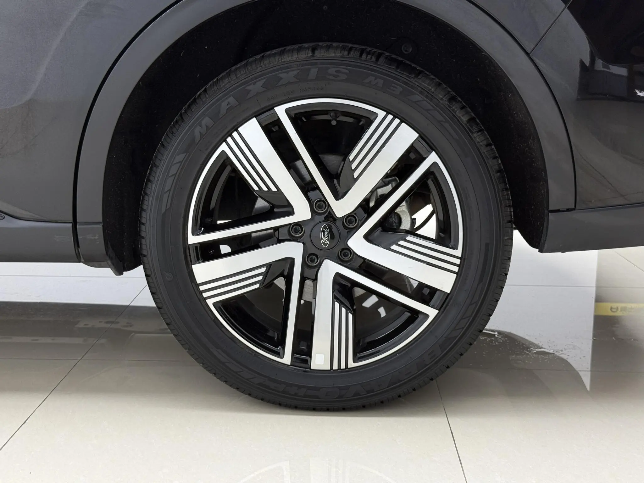 Ford Ling Rui EcoBoost 170 Galaxy Edition
