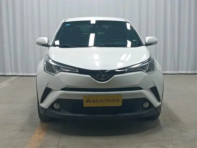 TOYOTA Toyota C-HR 2.0L leading version Country VI