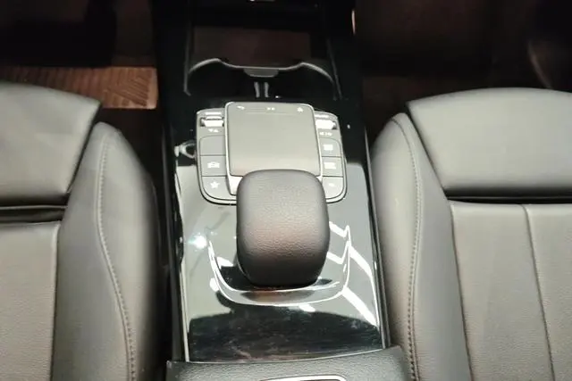 Mercedes-Benz Mercedes-Benz A-class A 180 L sports sedan