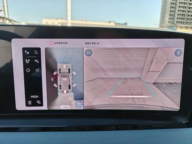 Audi Audi Q6L e-tron First pilot version