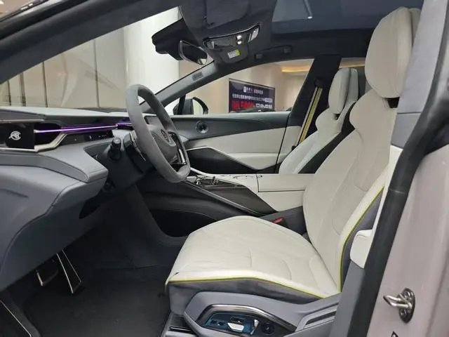 Lotus Eletre Eletre R+