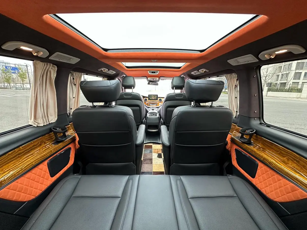 Mercedes-Benz Mercedes-Benz V-class V 260 L Premium Extended Version