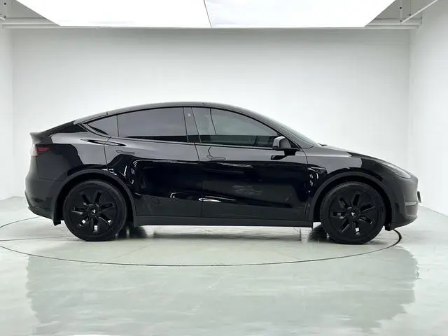 Tesla Model Y Long battery life all-wheel drive version