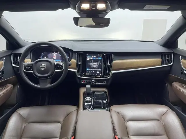 Volvo Volvo S90 PHEV T8 E-drive Hybrid Zhiyi Deluxe Edition