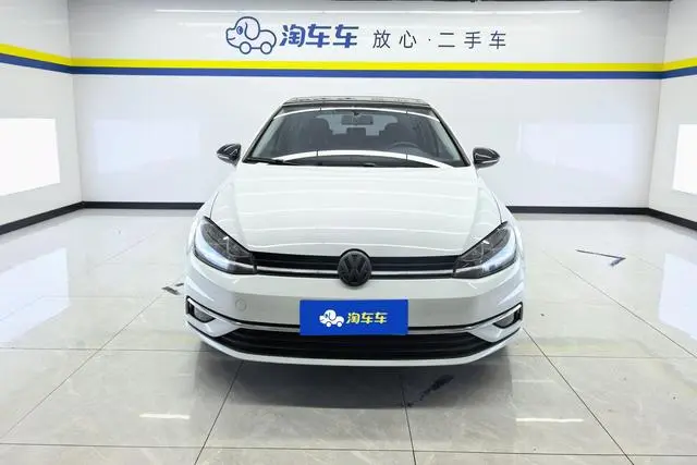 Volkswagen golf 200TSI DSG Comfort Aggressive Version