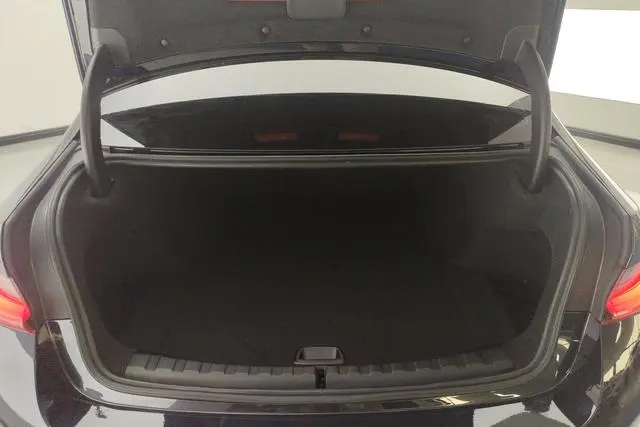 BMW BMW i3 Facelift eDrive40L Yao Ye Set