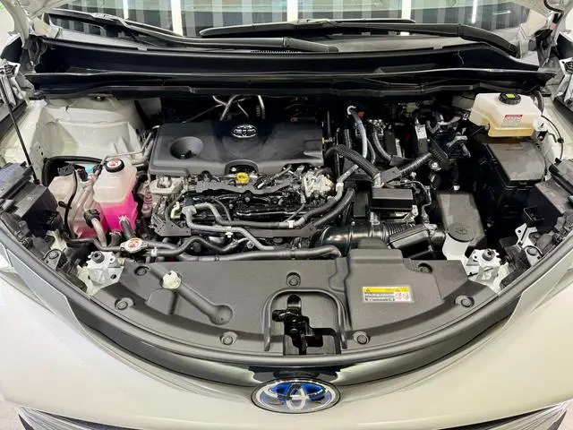 TOYOTA Saina Dual engine 2.5L platinum version