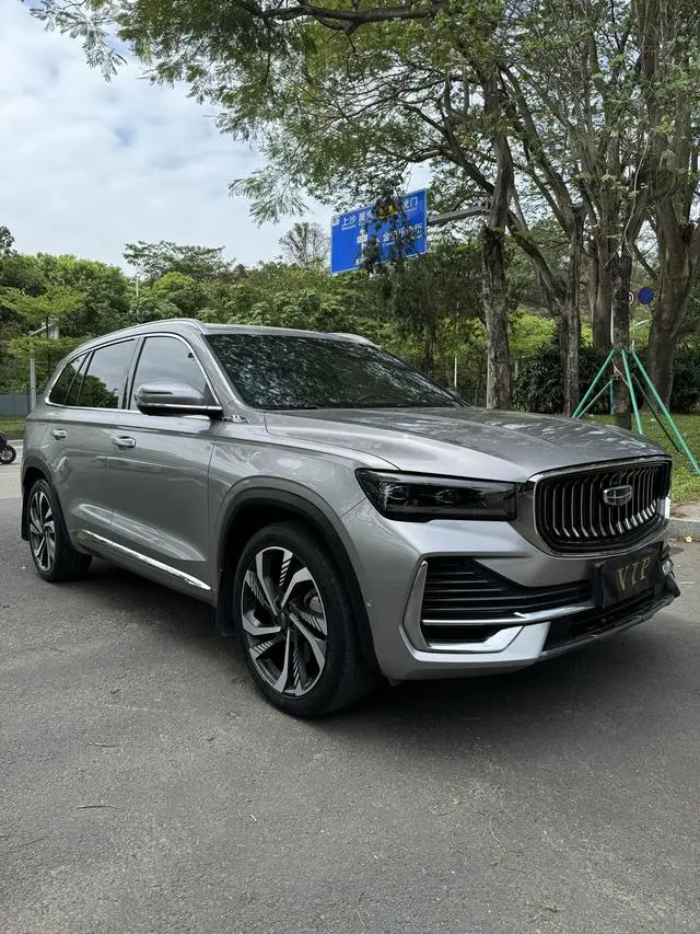 Geely Xingyue L 2.0TD high-power automatic four-wheel drive flagship type