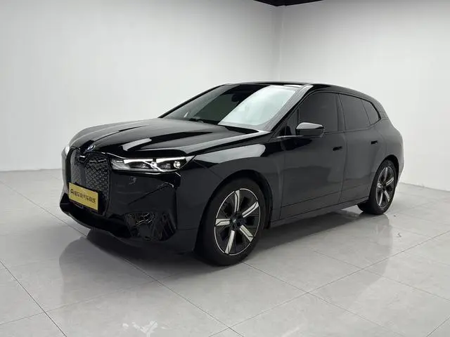 BMW BMW iX xDrive40