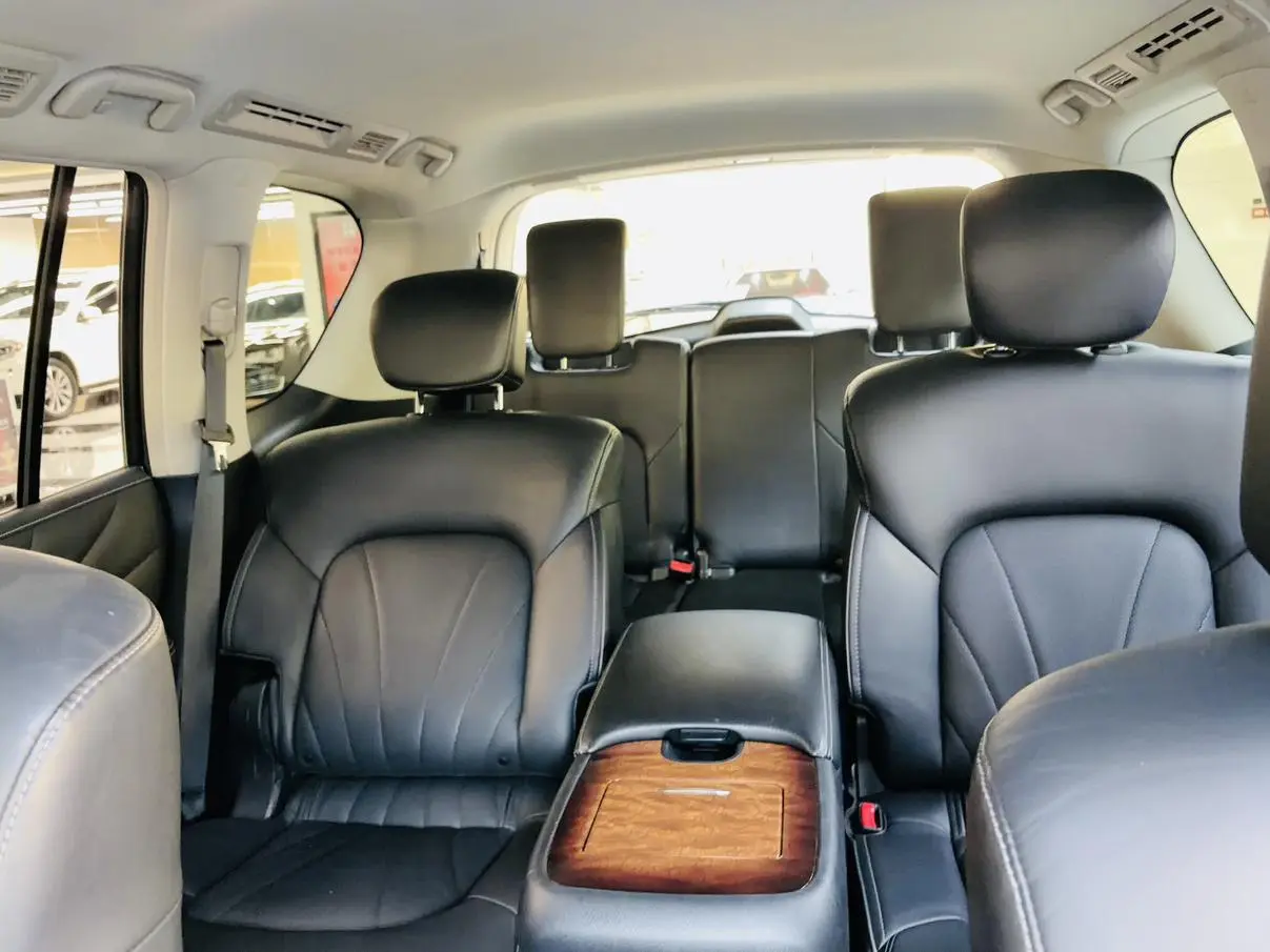 Infiniti Infiniti QX80 5.6L 4WD