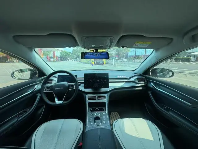 BYD Destroyer 05 Honor Edition DM-i 55KM Luxury