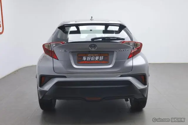 TOYOTA IZOA 2.0L Yixiang Edition