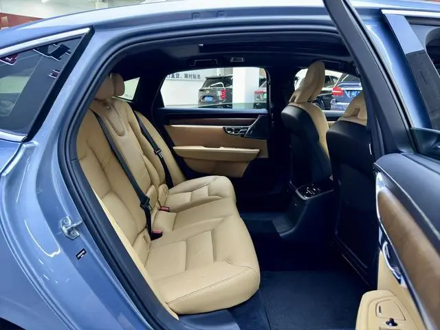 Volvo Volvo S90 PHEV T8 E-drive hybrid Zhiya Edition Country V
