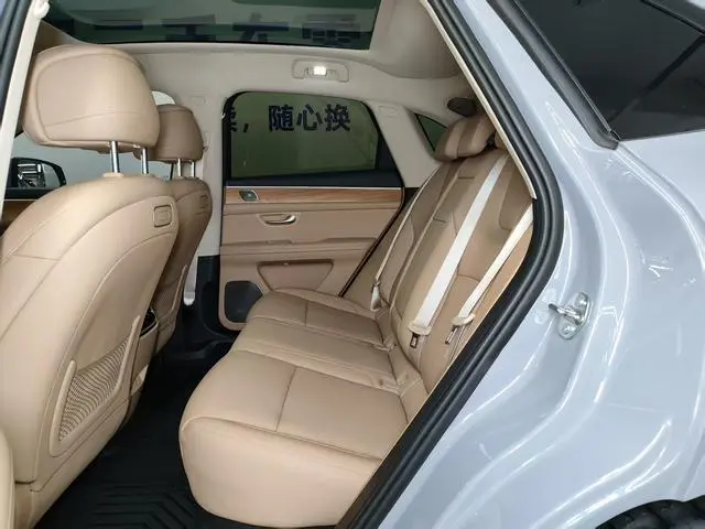 AITO Ask the world M5 Extended range Max RS four-wheel drive high-end smart driving version