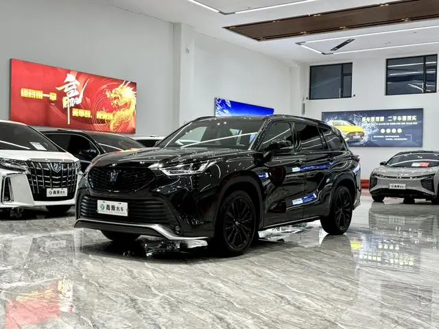 TOYOTA Crown Lufang 2.0T automatic four-wheel drive Jinyao version