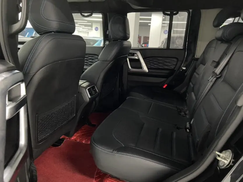 Beijing Beijing off-road BJ40 PLUS 2.3T automatic four-wheel drive exclusive edition Country VI