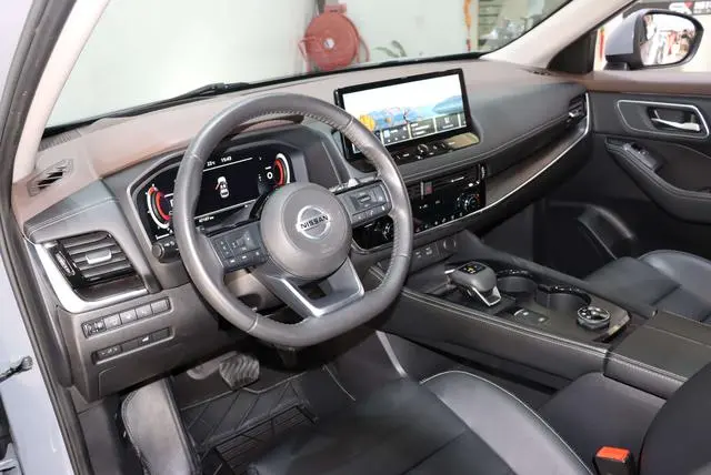 Nissan Qijun VC-Turbo 300 CVT 4WD Extreme Edition
