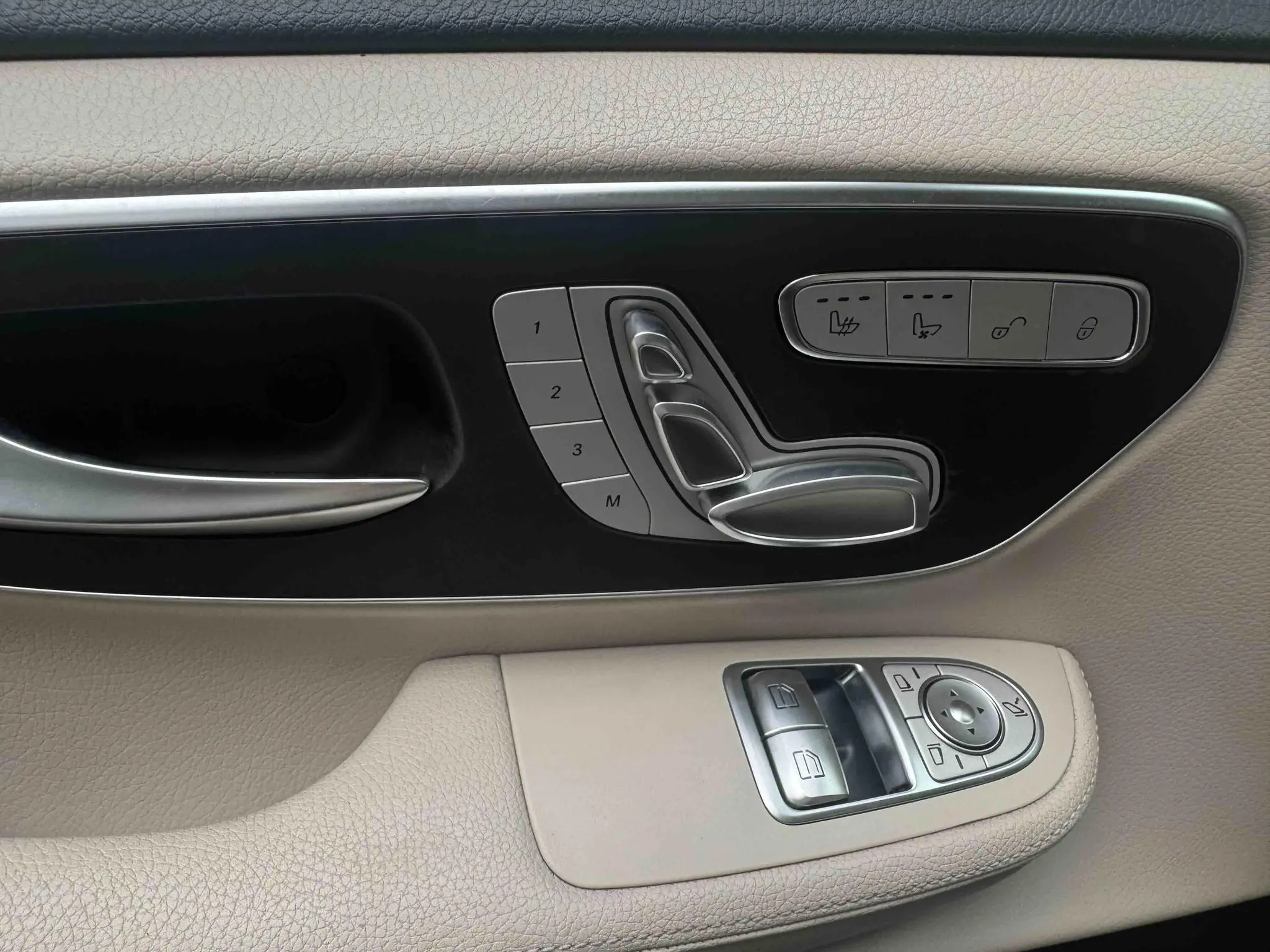 Mercedes-Benz Mercedes-Benz V-class V 260 Premium Edition Country VI
