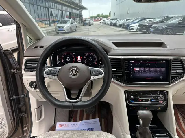 Volkswagen Weiran 380TSI Premium Edition