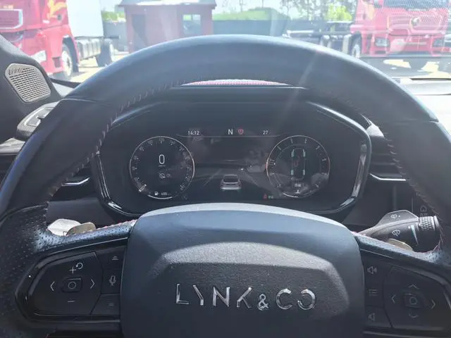 LYNK & CO Lynk 05 2.0TD four-wheel drive Halo