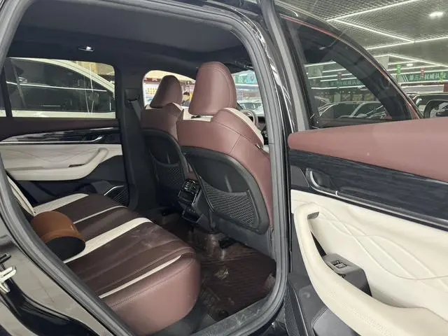 Geely Xingyue L 2.0TD DCT EVO two-wheel drive luxury