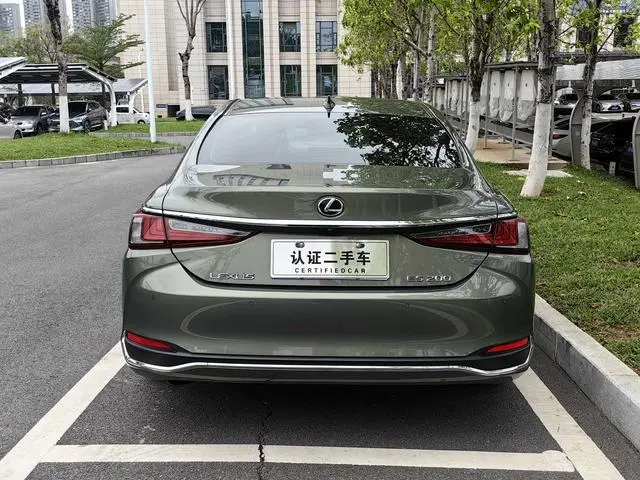 Lexus Lexus ES 200 Excellent Edition