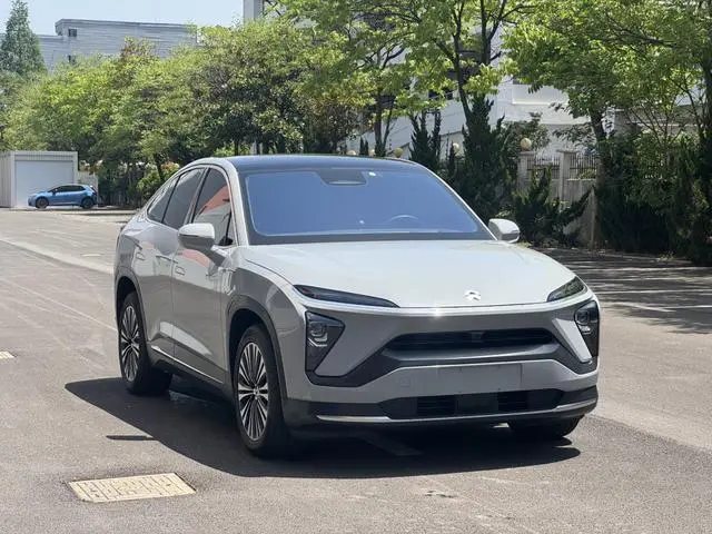 NIO Nio EC6 465KM sports version
