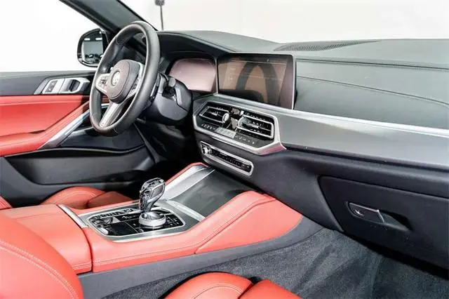 BMW BMW X6 xDrive30i M sports suit