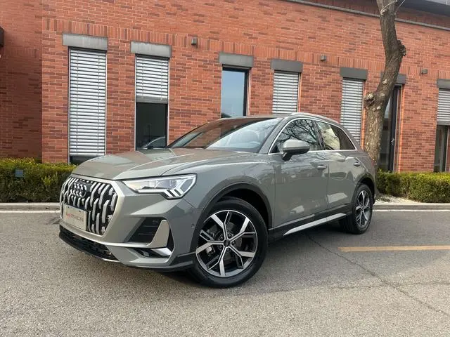 Audi Audi Q3 35 TFSI fashion and elegant