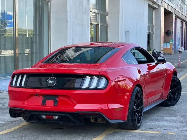 Ford Mustang 2.3T EcoBoost
