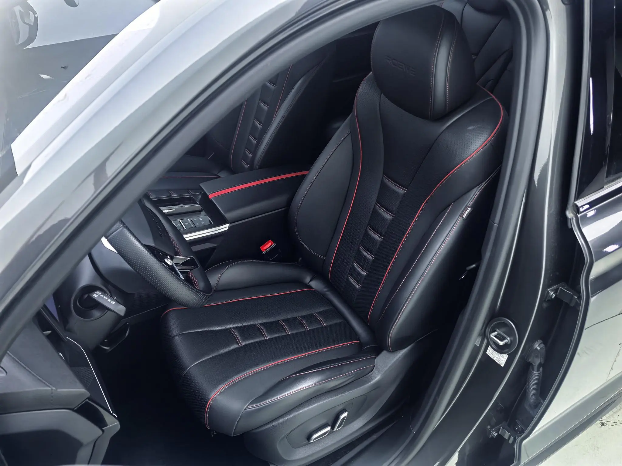 Roewe Roewe RX5 MAX 1.5T Automatic transmission Ultimate Edition