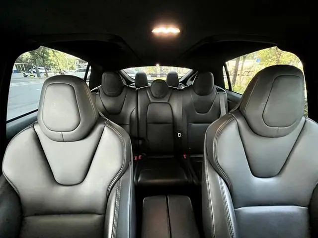 Tesla Model X Long battery life version