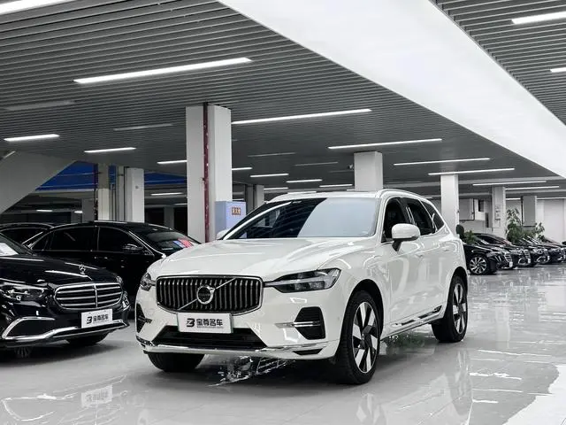 Volvo Volvo XC60 PHEV T8 four-wheel drive long battery life Zhiyuan Deluxe Edition