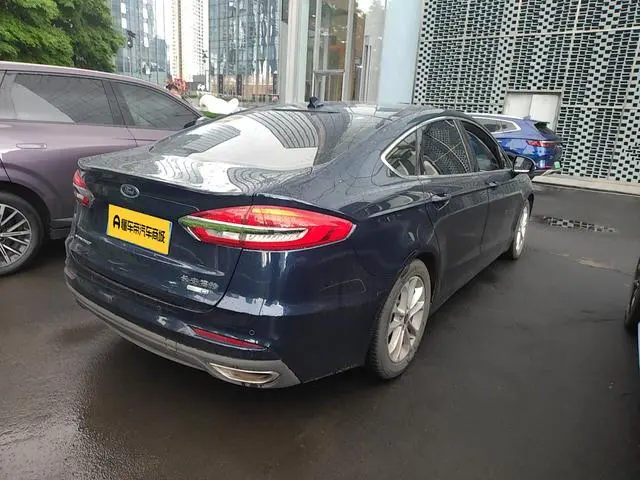 Ford Mondeo EcoBoost 180 fashion type