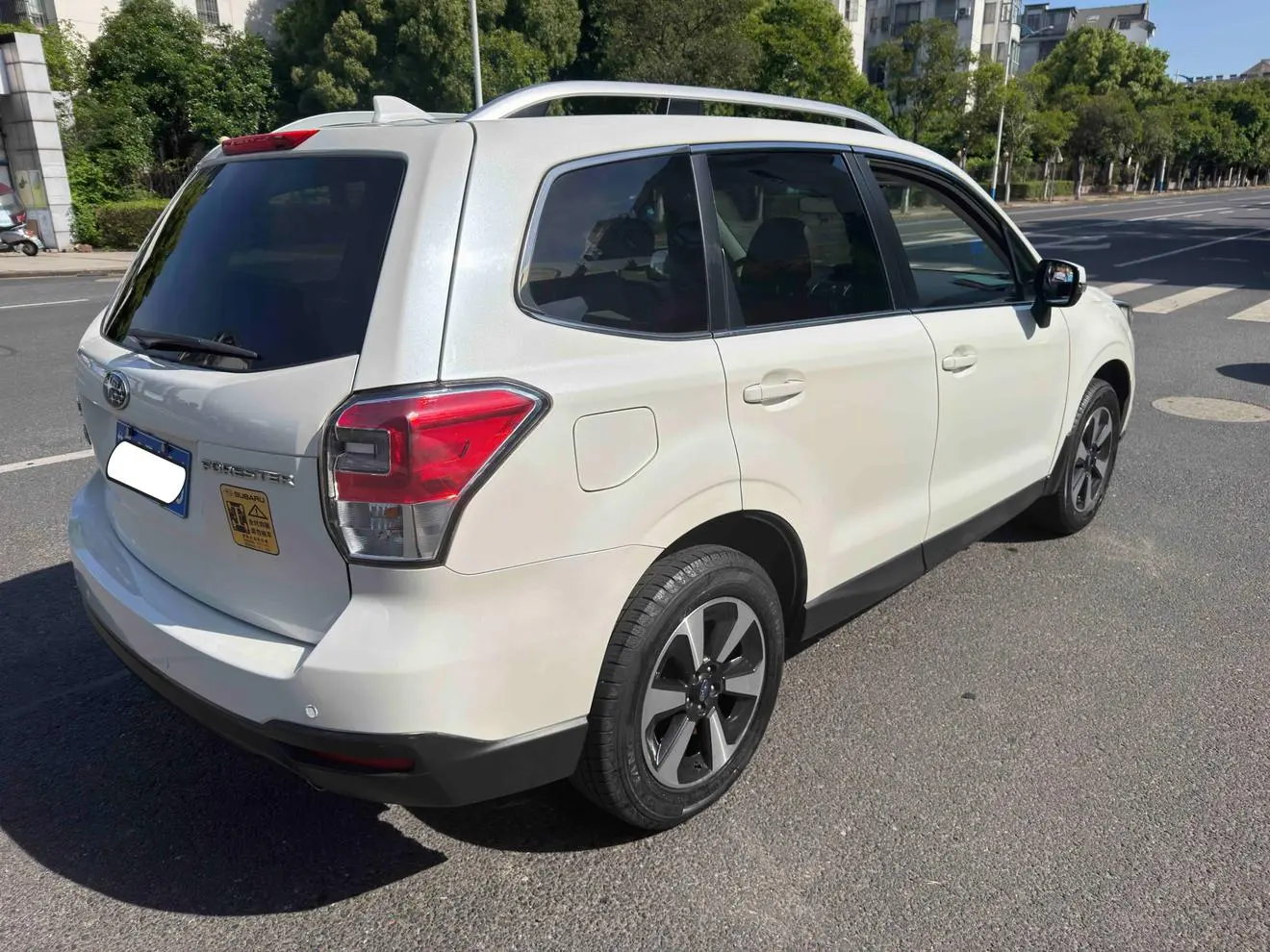 Subaru FORESTER Forester 2.5i Deluxe Special Edition