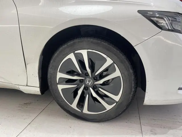 Honda Yingshipai Rui*Hybrid 2.0L Jingya Version