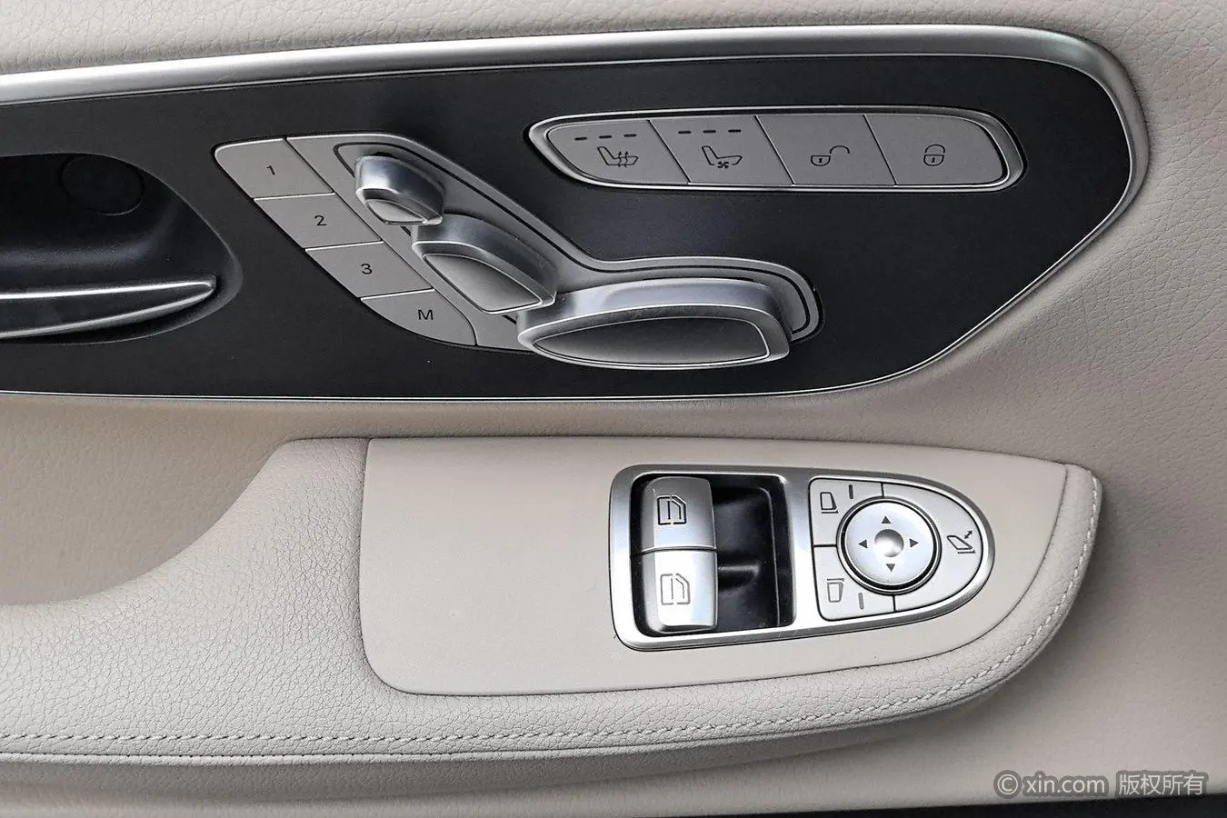 Mercedes-Benz Mercedes-Benz V-class V 260 L Long wheelbase Deluxe Edition