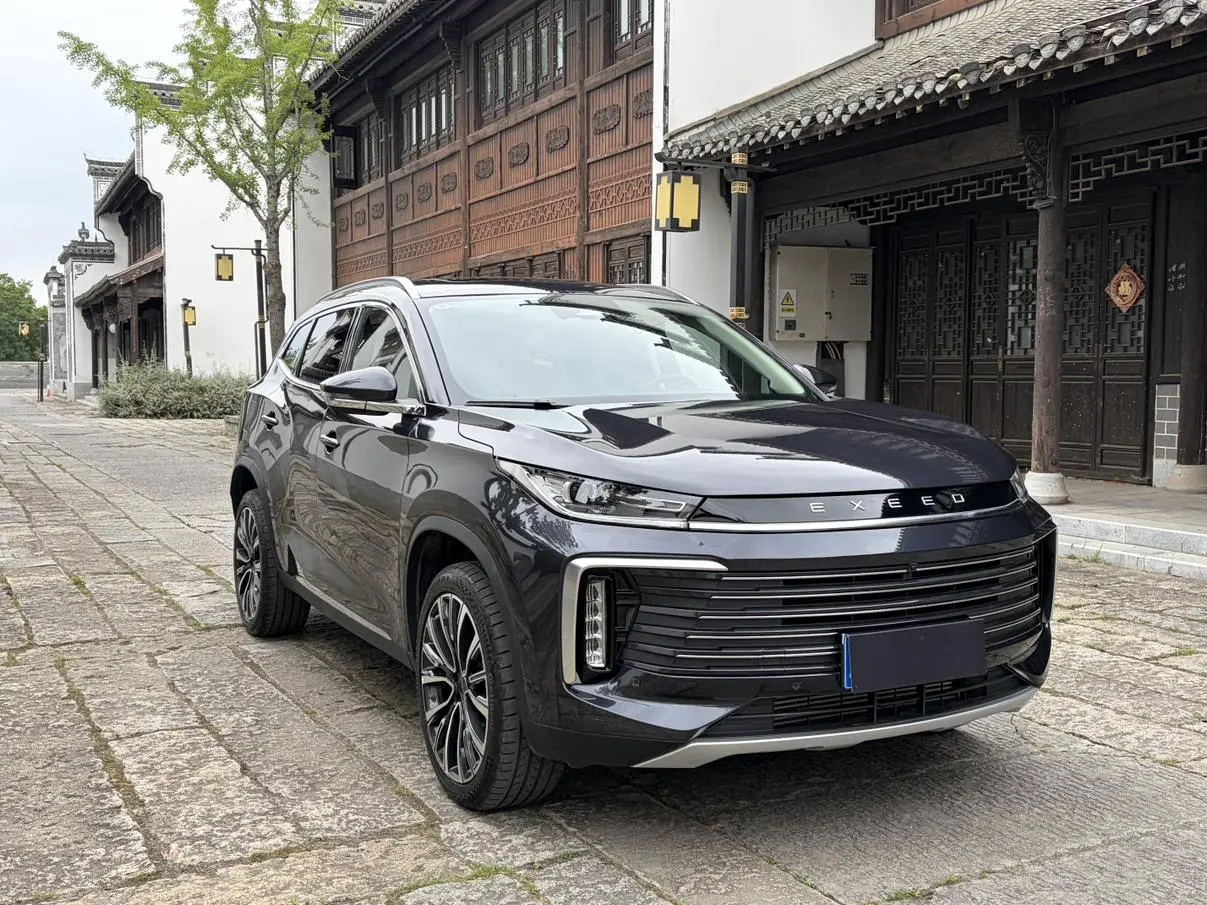 EXEED Xingtu Lingyun Lingyun 400T two-wheel drive Star Edition