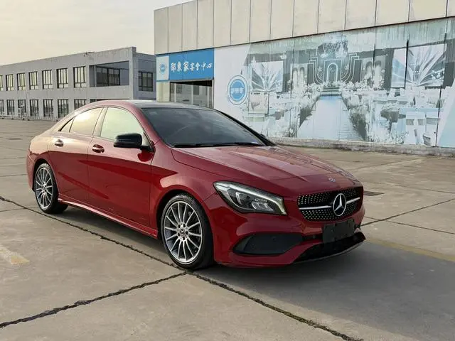 Mercedes-Benz Mercedes-Benz CLA CLA 220 4MATIC