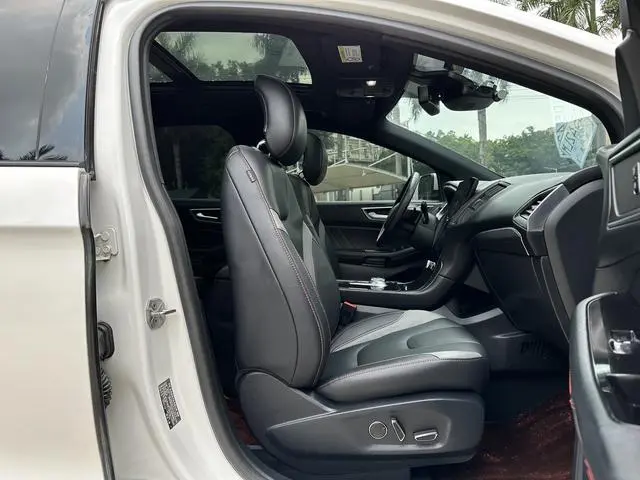 Ford Sharp World EcoBoost 245 four-wheel drive ST-Line 7-seater