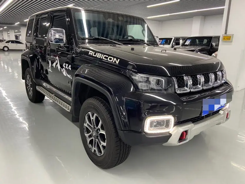 Beijing Beijing off-road BJ40 PLUS 2.3T automatic four-wheel drive exclusive edition Country VI