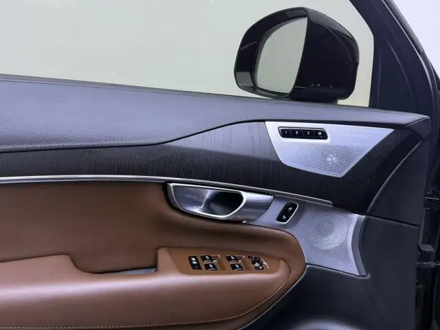 Volvo Volvo XC90 PHEV E-drive hybrid T8 Zhizun Deluxe Edition 7 Seats