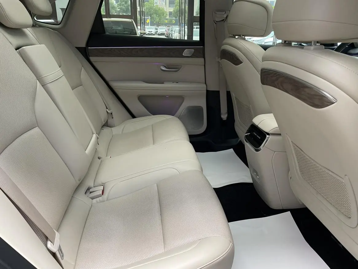 AITO Ask the world M5 Extended range four-wheel drive Ultimate edition