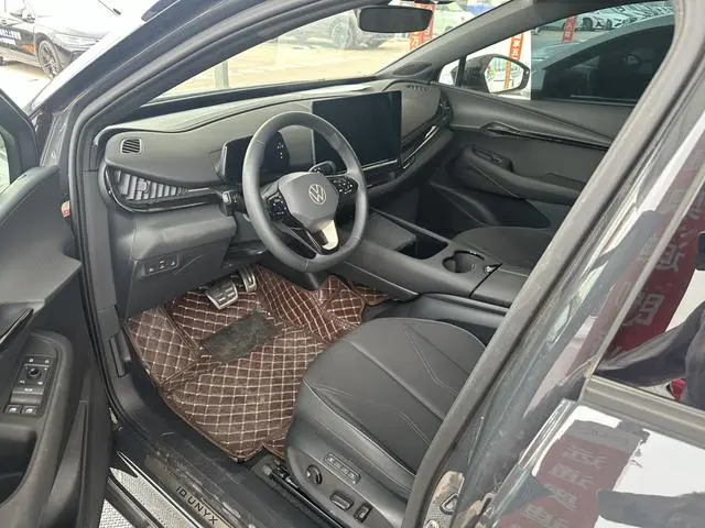 Volkswagen With the crowd 06 Facelift Pro long battery life