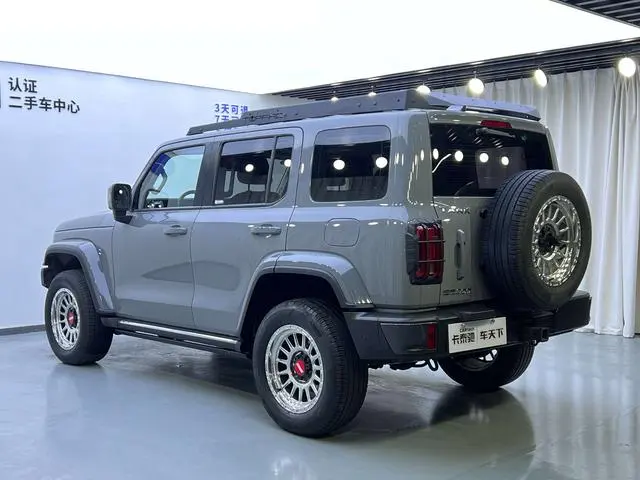 Tank Tank 300 City version 2.0T is very stylish
